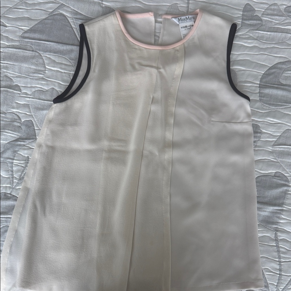 MaxMara Elegant Cream Blouse with Black Accents